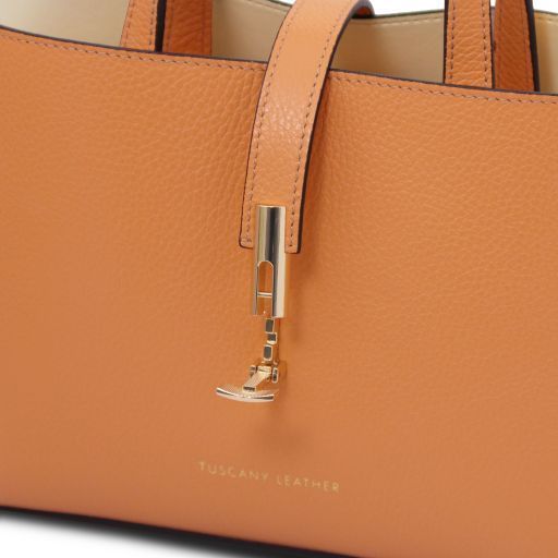 Leather handbag Tuscany Leather Agatha, Apricot