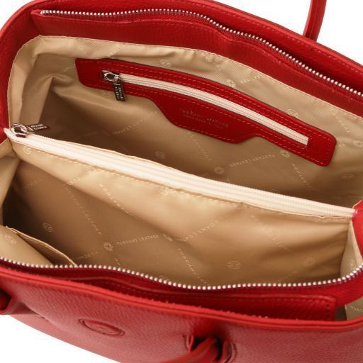 Leather handbag Tuscany Leather Camelia, Lipstick Red