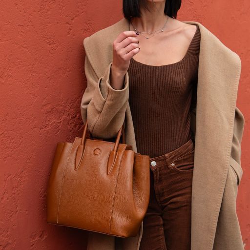 Leather handbag Tuscany Leather Tulipan, Light Taupe