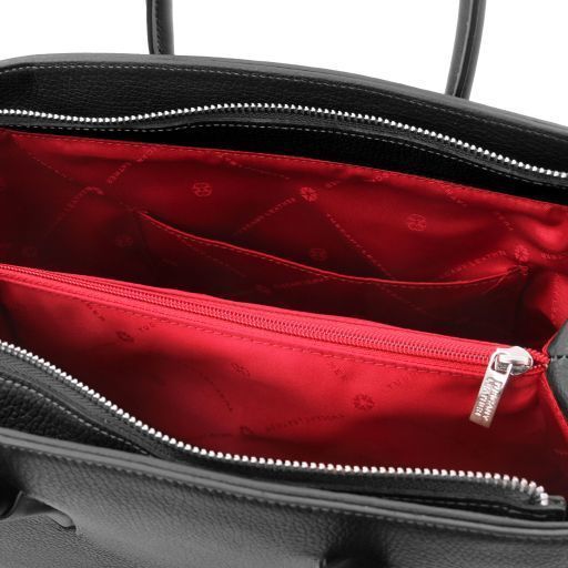 Women's leather handbag Tuscany Leather Camelia