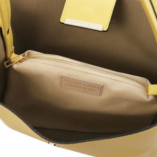 Leather secchiello bag Tuscany Leather Clio, Pastel yellow
