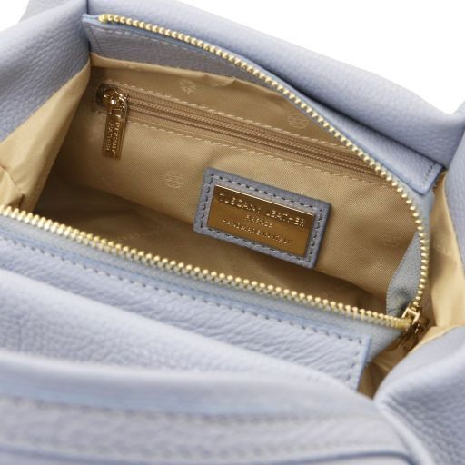 Soft leather handbag Tuscany Leather Nora, Light blue
