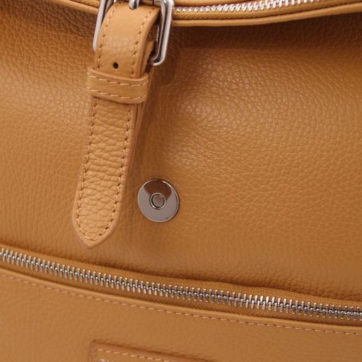 Women's leather Backpacks Tuscany Leather Denver