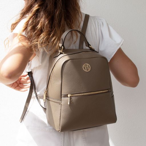 Women's leather Backpacks Tuscany Leather Prisma